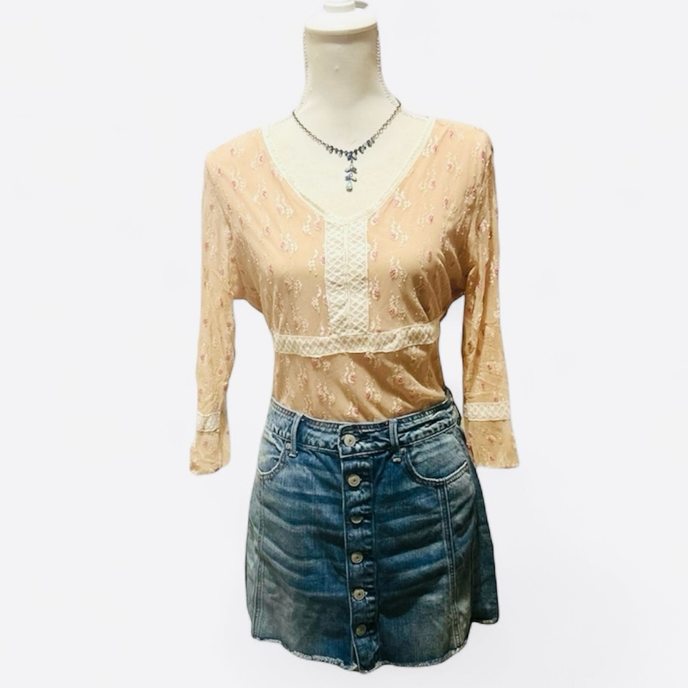 Notations Cream and Pink Lace Women's Blouse